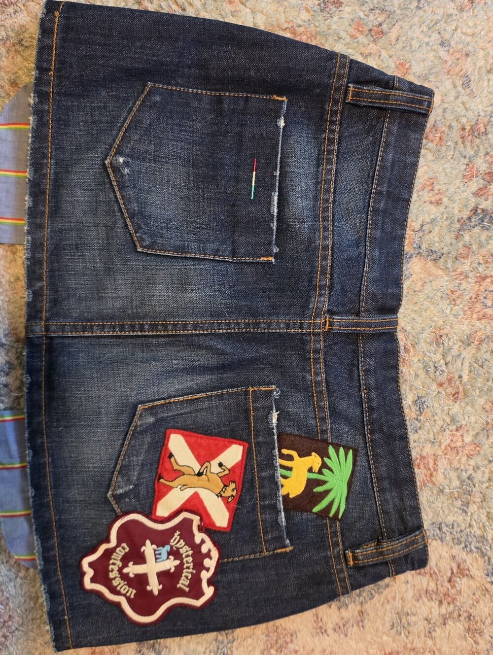 L.A.M.B. Gwen Stefani Patch Denim Mini Skirt EUC size 8 - Picture 3 of 10